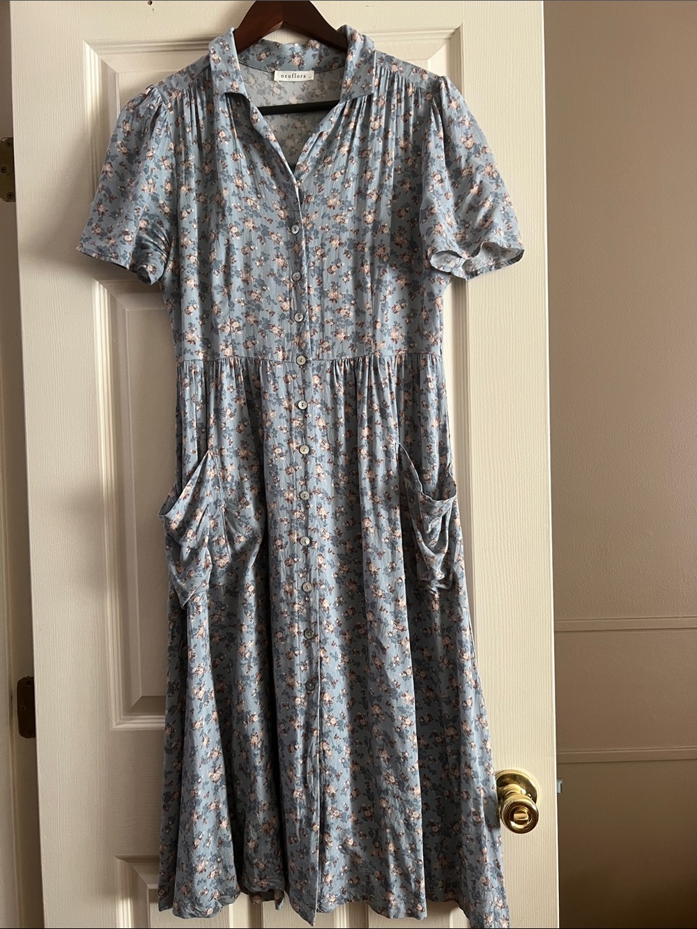 Neuflora Churchill dress - Picture 3 of 6